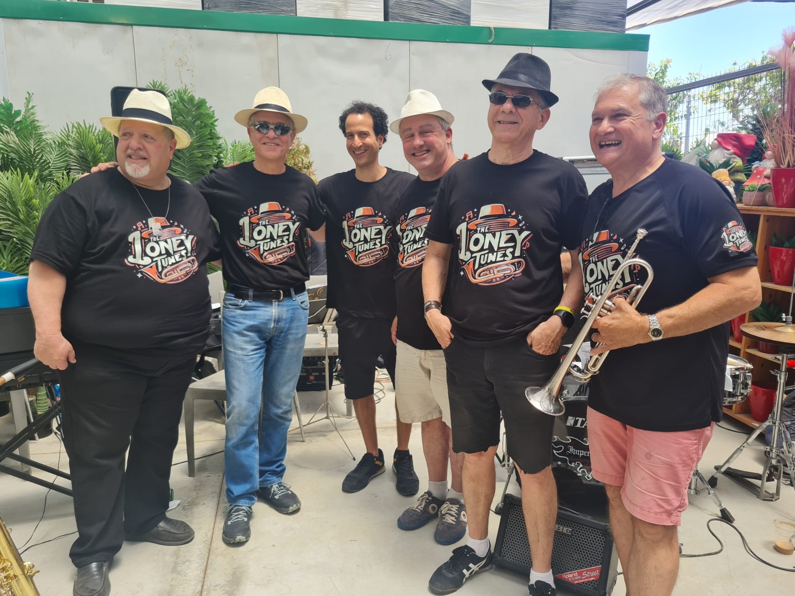 מופע ג'אז של תזמורת – LONEY TUNES בגלריה לאמנות עכשווית