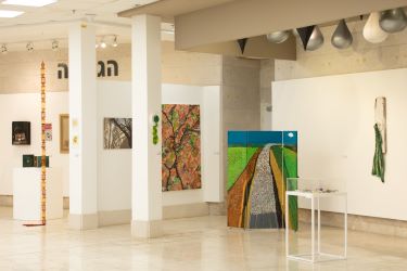 שיח גלריה בתערוכה "שפת החומר"