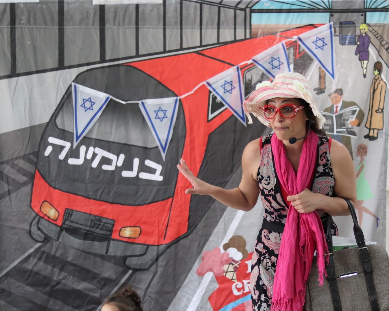 שעת סיפור: "סבתא וחתול יוצאים לטיול" – תיאטרון דף חדש