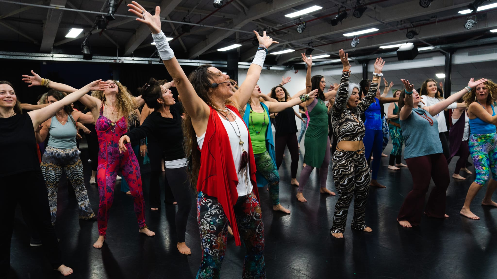 ניה -בואי כמו שאת לנוע ולהניע את אנרגיית החיים